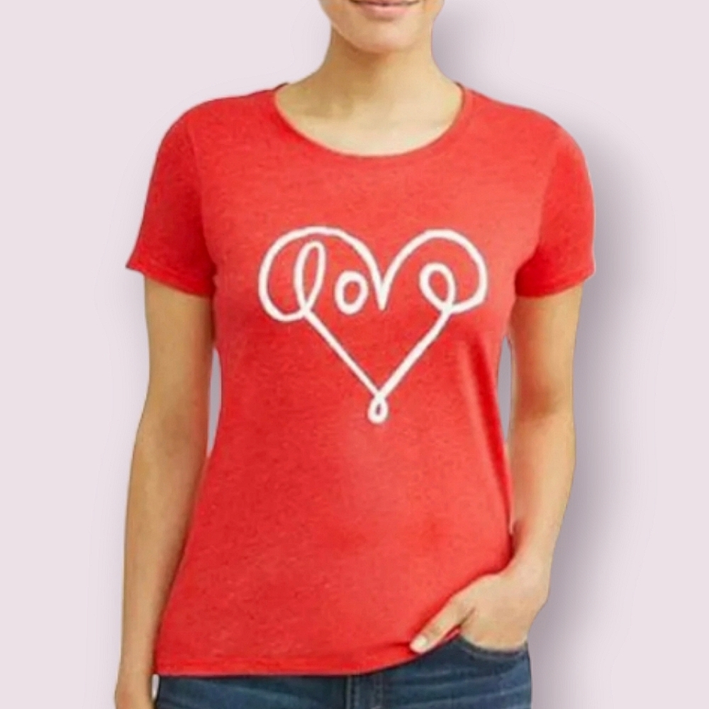 EV1 | Women's red with white love graphic print short-sleeve t-shirt. NWOT